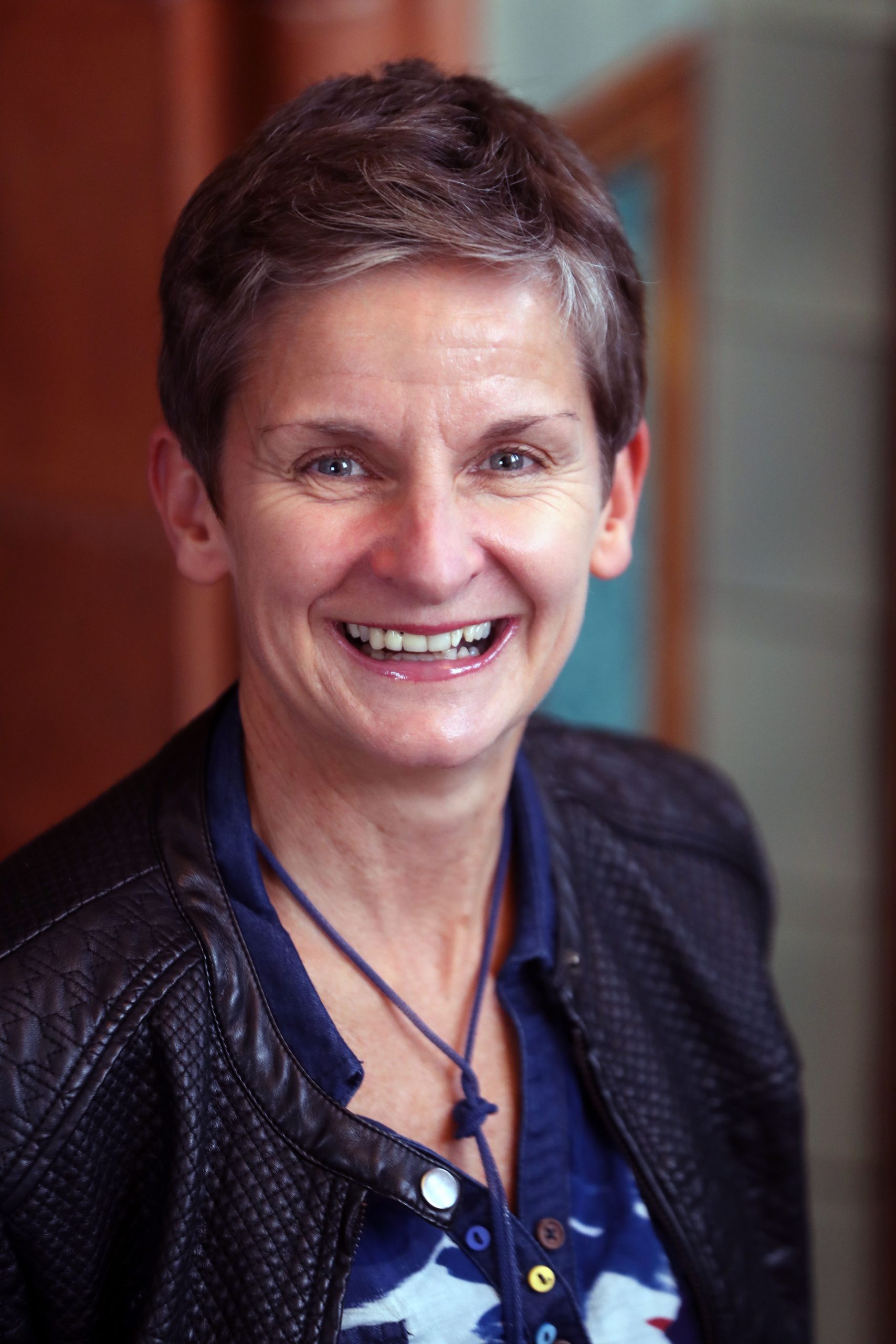 Datgloi Arweinyddiaeth: Yr Athro Laura McAllister CBE, FLSW