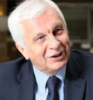 Datgloi Arweinyddiaeth: Professor Mick Waters