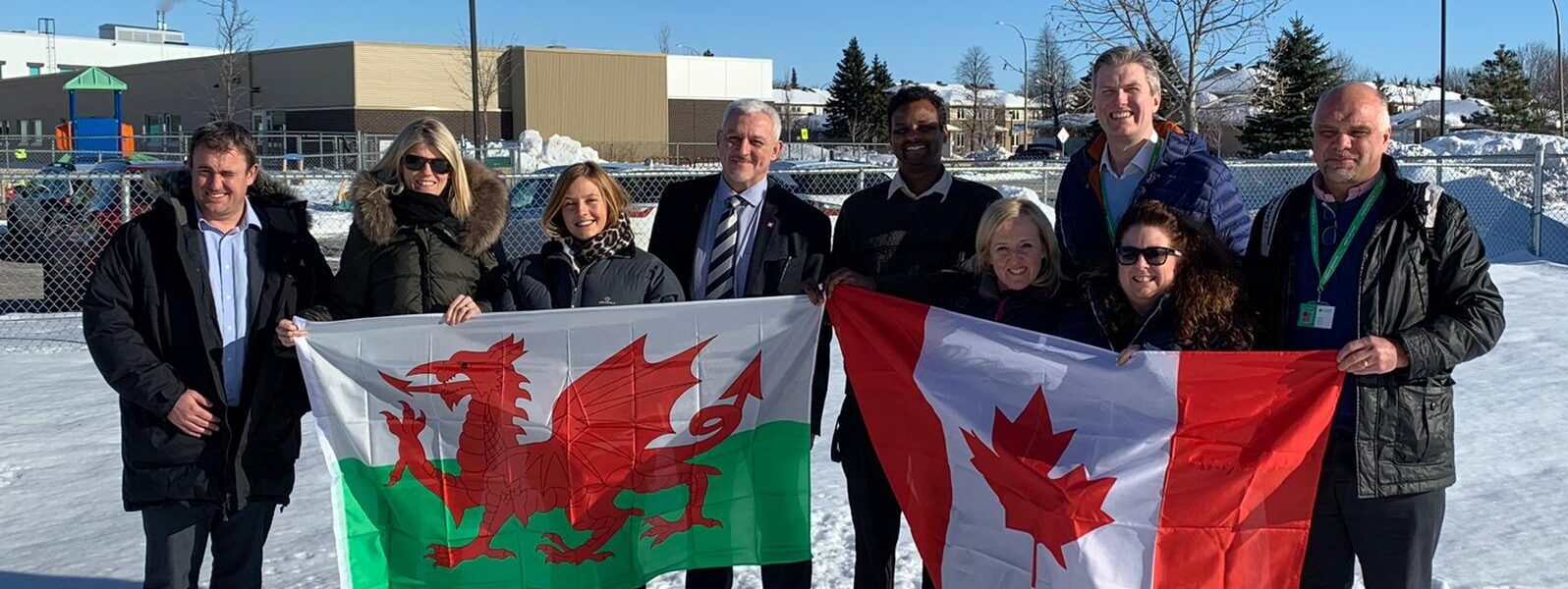 Cymhlethdod datblygu diwylliant a hunaniaeth genedlaethol Cymru
