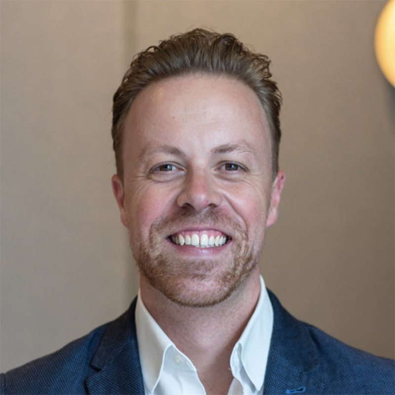 Datgloi Arweinyddiaeth: Dr Simon Breakspear